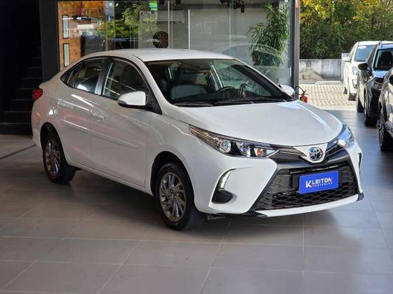 TOYOTA YARIS 1.5 16V FLEX XS MULTIDRIVE TOYOTA YARIS 1.5 16V FLEX XS MULTIDRIVE